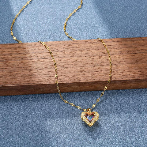 Colar de Pingente Coração de Cristal, Pingente Coração Cristal Swarovski, Colar de Pingente Coração de Cristal, Pingente Coração Cristal Swarovski  Colar feminino mais Pingente  Colar para presente  Colar de prata delicado  Colar de prata feminino  Colar Feminino, Colar Aço Inox Dourado e Prata, Colar de Letra Inicial do Nome - Thassia Naves, Colar de Signo Prata, Colar Feminino Vivara, Colar e Brincos com Pingente Gota D'água, Acessórios femininos, Acessório de Moda Feminina