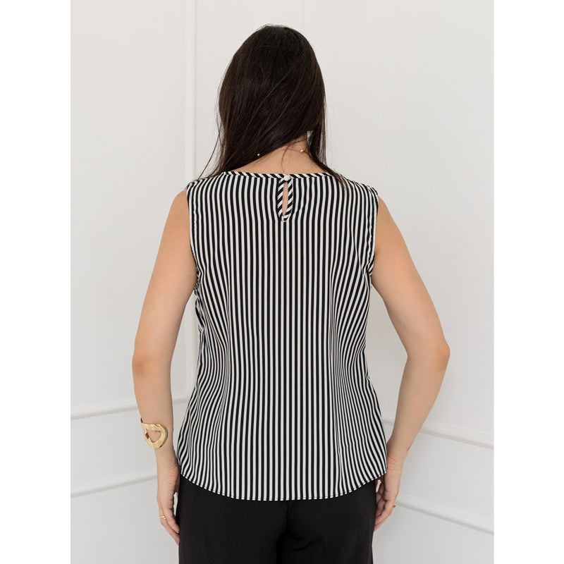 Regata Feminina Zara, Regata feminina social, Regata feminina Riachuelo, Regata Feminina Renner, Regata Feminina Listrada, Regata Feminina Hering, Regata Feminina CeA, regata feminina canelada hering, Regata Feminina Básica, Regata Feminina Listrada Tecido Crepinho, Regata Feminina, Regata chique, Camisas e Blusas Femininas, Camisas e Blusas, Blusas Femininas Zara, Blusa Regata Feminina, Blusa listrada Renner, blusa listrada feminina renner, blusa listrada feminina hering, blusa listrada feminina azul e bra