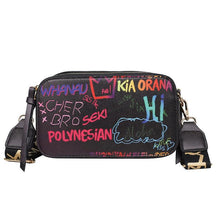 Bolsa Feminina Designer de Luxo Letra Graffiti, Moda Trend Graffiti Letras Mulheres Bolsa Ombro, Bolsa sofisticada e elegante, Bolsa descolada e moderna, Bolsa de tiracolo cores sólidas, bolsa de couro feminina arezzo, bolsa de couro, Bolsa de alta qualidade, Bolsa Couro Sintetico feminina  Shoelover, Bolsa Couro Shutz, Bolsa couro Lacoste, Bolsa couro Colcci, Bolsa Christian Dior Lady Dior Floral Graffiti Multicolor Original