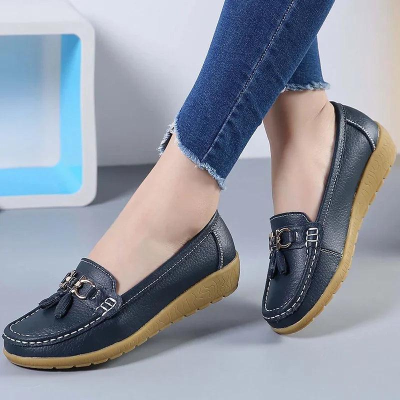 Sapato Mocassim em Couro com Estampa Animal  Sandálias e Sapatos  Mocassim zara  Mocassim Feminino Zara, mocassim feminino usaflex, mocassim feminino comfortflex, mocassim feminino dakota, mocassim feminino vizzano, mocassim feminino piccadilly, Mocassim Feminino, Mocassim Feminino couro