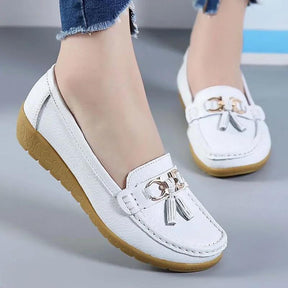 Sapato Mocassim em Couro com Estampa Animal  Sandálias e Sapatos  Mocassim zara  Mocassim Feminino Zara, mocassim feminino usaflex, mocassim feminino comfortflex, mocassim feminino dakota, mocassim feminino vizzano, mocassim feminino piccadilly, Mocassim Feminino, Mocassim Feminino couro