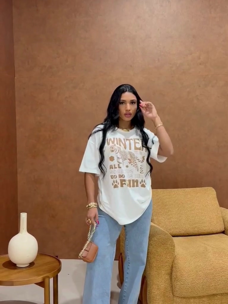 Camiseta Oversized Feminina Leopardo Com Oculos