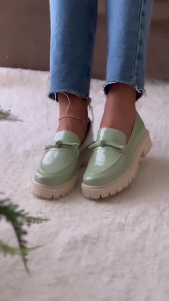 Sapato Mocassim Verniz Feminino Sola Tratorada, sapato feminino, Sandálias e Sapatos, Roupas e Calçados, Que tipo de sapato usa com macacão?Qual a diferença entre Mule e mocassim?, mule mocassim feminino tratorado, Mocassim zara, mocassim mule bottero, Mocassim Feminino Zara, mocassim feminino vizzano, mocassim feminino usaflex, mocassim feminino dakota, Mocassim Feminino couro, mocassim feminino comfortflex, Mocassim Feminino, calcados