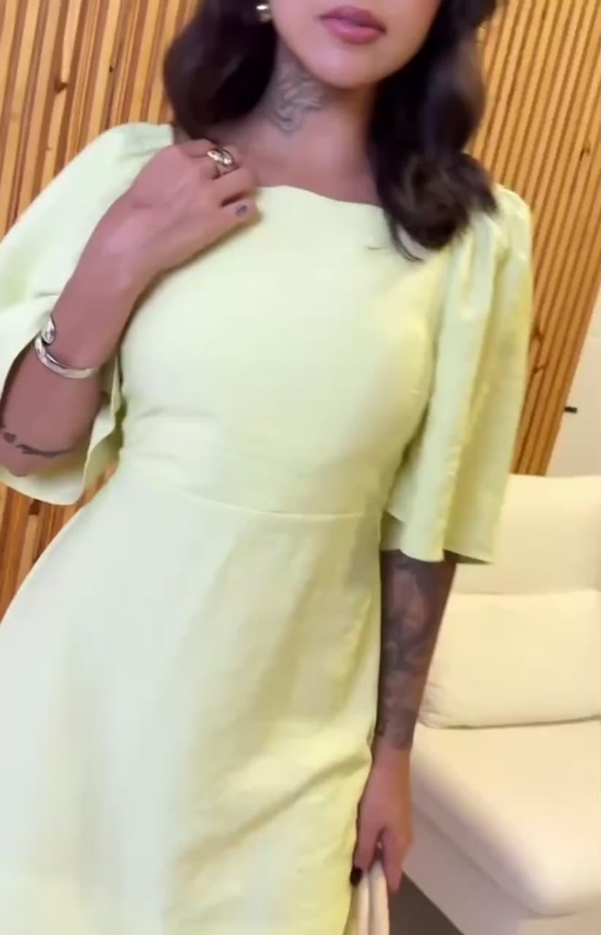 vestidos, Vestido Zara, Vestido Renner, Vestido pronta entrega, Vestido Outono, vestido midi viscose renner, Vestido Midi Preto, Vestido Farm, Vestido Elegante, vestido dia a dia midi, Vestido Curto em Promoção - C&A, vestido carmim, vestido c&a promoção, Vestido C&A, vestido Amaro, Roupas online, roupas femininas zara, Roupas Femininas, Roupas de Verão, Roupas Confortáveis, roupas, Quais são os vestidos que está na moda?, cea vestido midi, Vestido Elegante Costa Nua com Manga Amarração