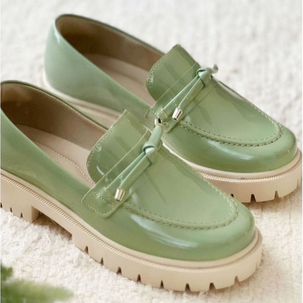 Sapato Mocassim Verniz Feminino Sola Tratorada, sapato feminino, Sandálias e Sapatos, Roupas e Calçados, Que tipo de sapato usa com macacão?Qual a diferença entre Mule e mocassim?, mule mocassim feminino tratorado, Mocassim zara, mocassim mule bottero, Mocassim Feminino Zara, mocassim feminino vizzano, mocassim feminino usaflex, mocassim feminino dakota, Mocassim Feminino couro, mocassim feminino comfortflex, Mocassim Feminino, calcados