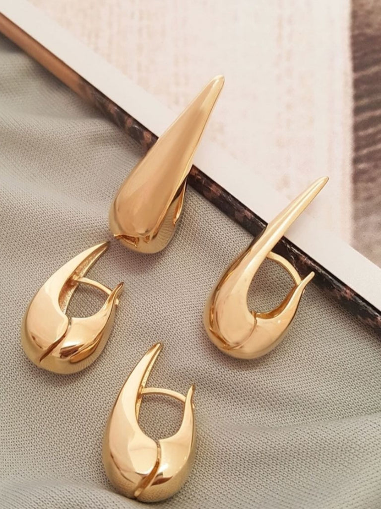 Brinco Gota Dourado Elegante