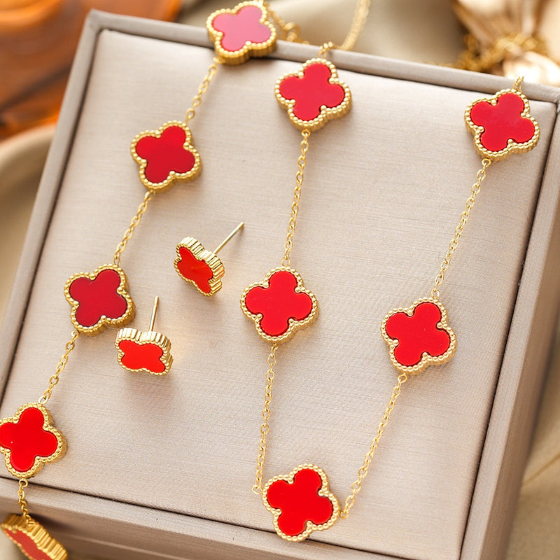 Conjunto 3 Peças Trevo de Quatro Folhas- Colar, Pulseira e Brincos em Aço Titânio 18K