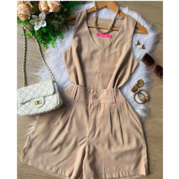 Conjunto Alfaiataria Blusa Sem Manga e Short com Bolso