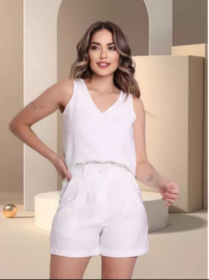 Conjunto Alfaiataria Blusa Sem Manga e Short com Bolso