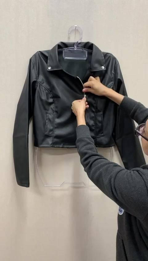 Jaqueta Feminina De Couro Eco