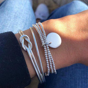 Pulseira Feminina Multicamadas Boho, Qual é a pulseira que está na moda?, Pulseiras para Mulheres Sofisticadas, Pulseira Vivara, Pulseira olho grego shopee, Pulseira multicamadas, Pulseira para mulheres, Pulseira Feminina Multicamadas Boho, Pulseira feminina multicamadas 4 peças, Pulseira feminina, Pulseira de Prata Feminina Búzios, joias Vivara, Joias