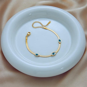 Pulseira Dourada Luxuosa Olhos Azuis- Banhada a Ouro, Semi-Jóias  Pulseira olho grego shopee  Pulseira olho grego bijuteria  Pulseira feminina para mulheres  Pulseira feminina banhada ouro, Pulseira feminina, Pulseira de Olho Grego, Pulseira  Dourada Luxuosa Olhos Azuis, joias Vivara, Joias, Acessórios femininos