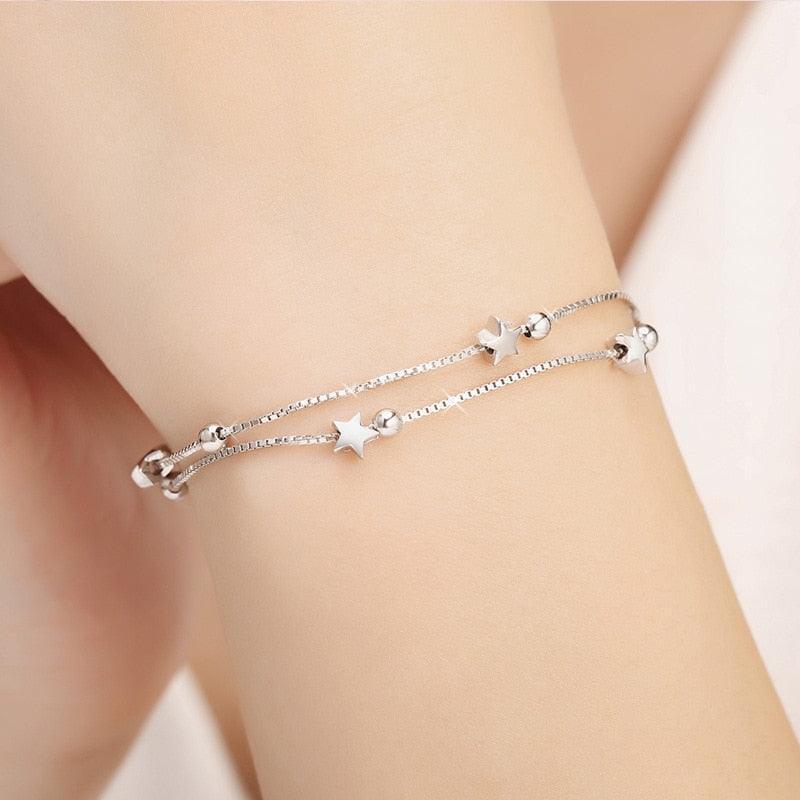 Pulseira de Prata Feminina Bella Star Delicada - Exclusiva e minimalista, Pulseira feminina, Pulseira feminina para mulheres, Qual é a pulseira que está na moda?, Como usar pulseiras no dia a dia?, Como é o nome da pulseira que coloca vários pingentes?, Pulseira de prata 925, Como saber o tamanho de uma pulseira?,  Comprar Pulseiras de Búzios em Prata 925, Pulseira de Prata Feminina Búzios, pulseira de prata 925 valor, Pulseira Feminina Multicamadas Boho, pulseira prata 925, pulseira prata feminina delicada