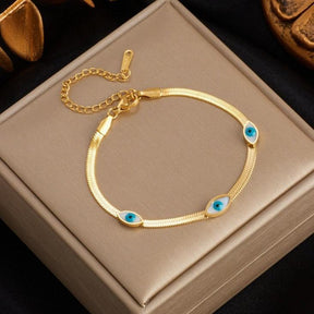 Pulseira Dourada Luxuosa Olhos Azuis- Banhada a Ouro, Semi-Jóias  Pulseira olho grego shopee  Pulseira olho grego bijuteria  Pulseira feminina para mulheres  Pulseira feminina banhada ouro, Pulseira feminina, Pulseira de Olho Grego, Pulseira  Dourada Luxuosa Olhos Azuis, joias Vivara, Joias, Acessórios femininos