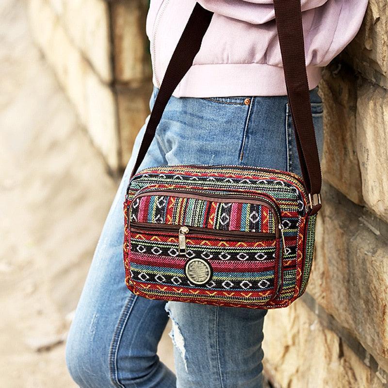 Bolsa de Ombro Étnica de Lona Listras Coloridas - bossabella